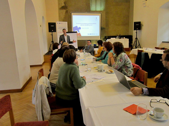 Kliknutím zobrazíte plnou velikost fotografie náhled